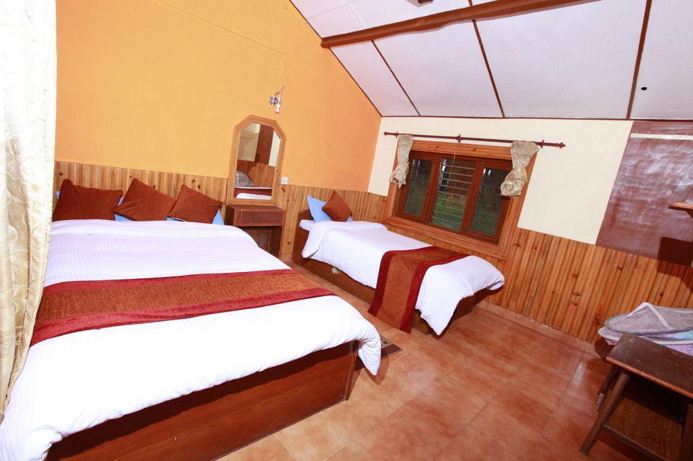 Chitwan Safari Camp & Lodge Sauraha Zewnętrze zdjęcie