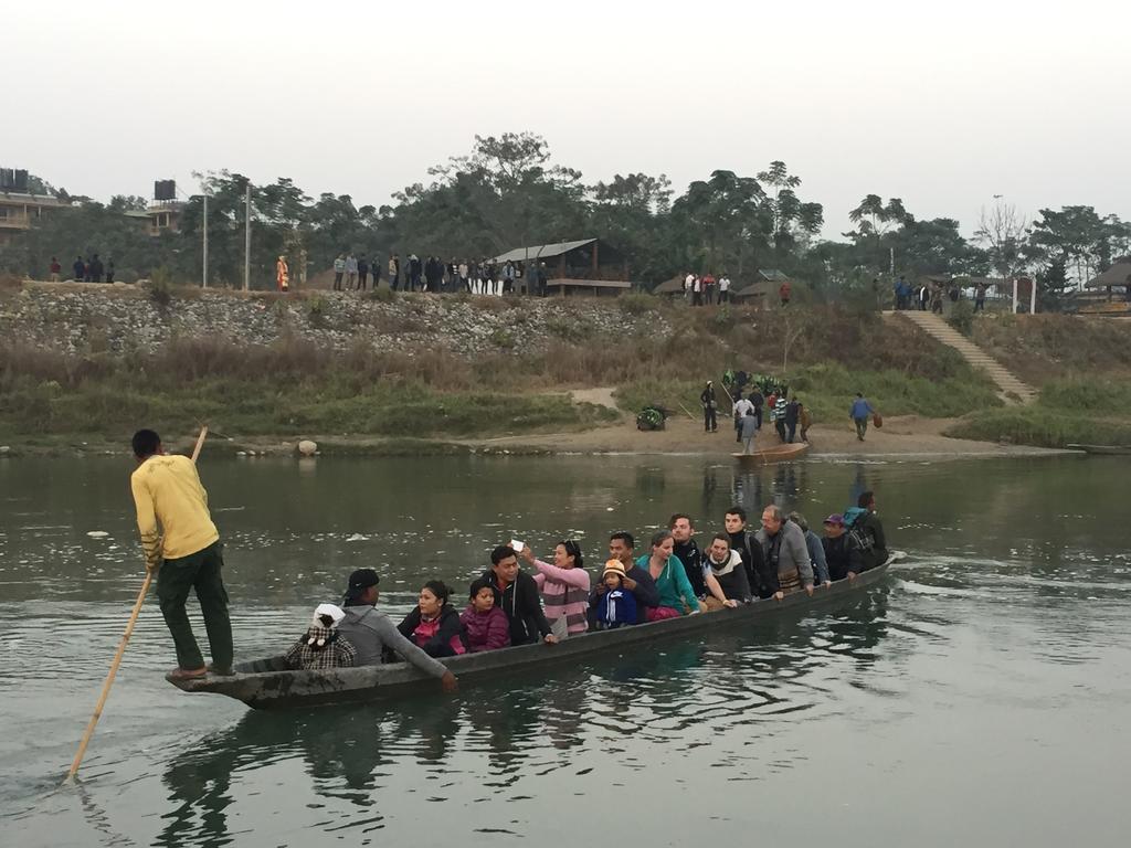 Chitwan Safari Camp & Lodge Sauraha Zewnętrze zdjęcie